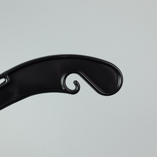 UE43